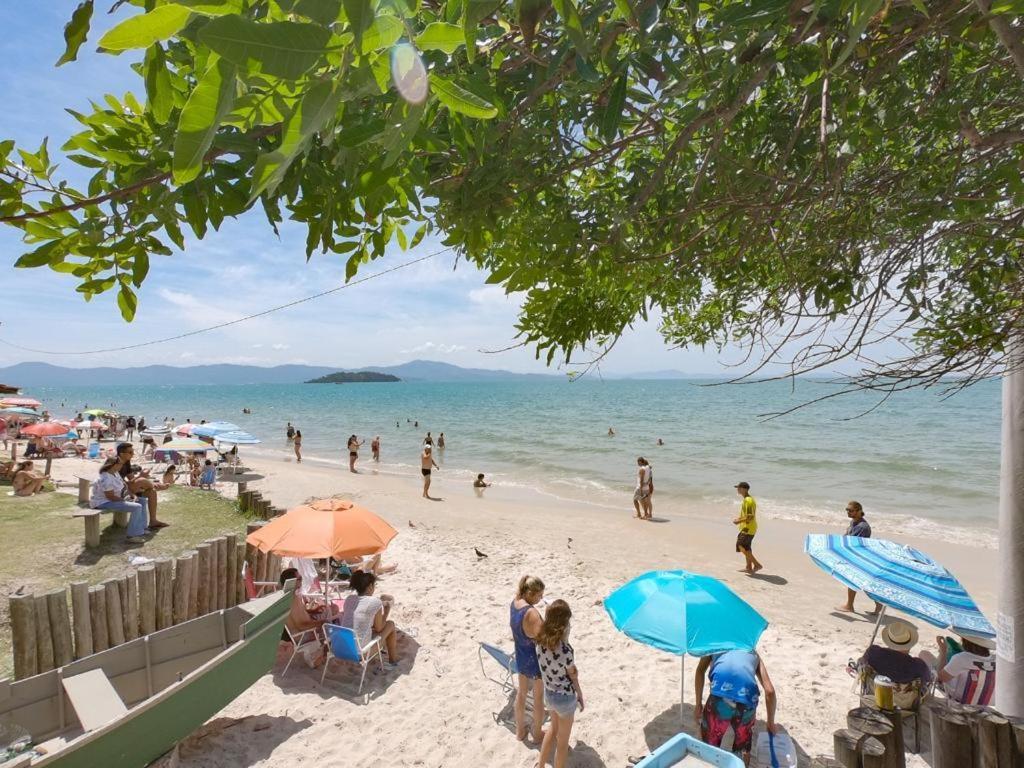Lindo Em Canasvieiras A Uma Quadra Do Mar - Proximo Ao Trapiche Dos Barcos Piratas 公寓